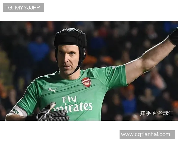 戴头套的足球明星们如何在赛场上展现风采与个性